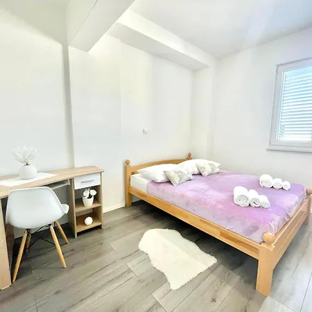 Apartment Niko *